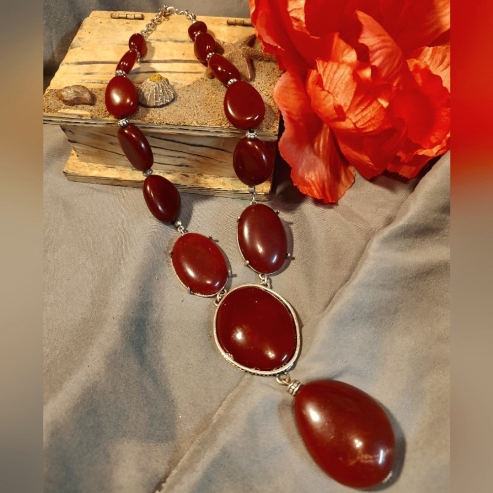 20" Vintage Avon Faux Carnelian Statement Necklace Red Burgundy Chunky Cabochon
